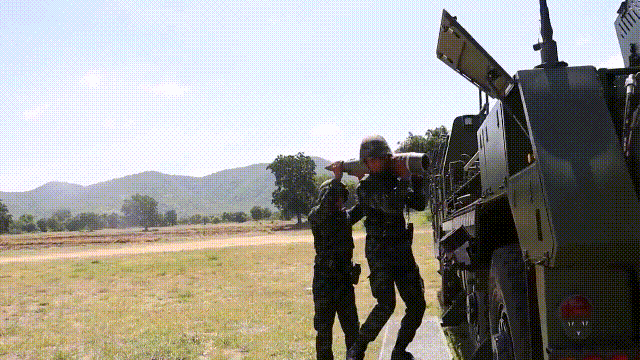 柬埔寨同时向中美通报战况，F-16被美国解锁，泰国拒绝第三方调停