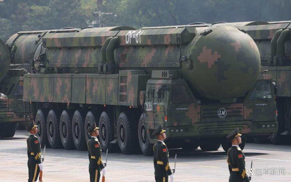 看完阅兵后军事专家感慨:知道中国军力强大,但没想到强到这种程度