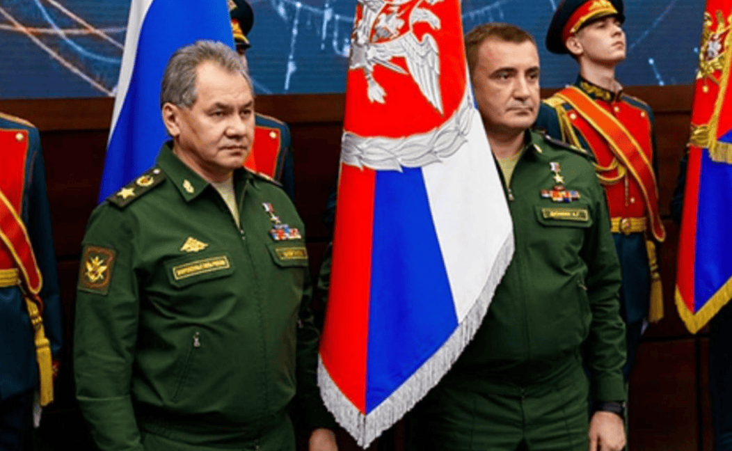 普京加速给接班人铺路,“爱将”久明能通过军权考验,成功接过俄罗斯权力的接力棒吗?