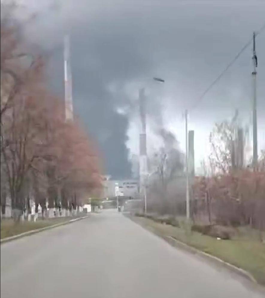 乌克兰全黑了!核打击前最后警告,俄军发射13枚“全球禁止”导弹